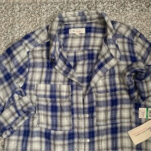 Two By Vince Camuto NWT Optic Blue and White Plaid Shirt